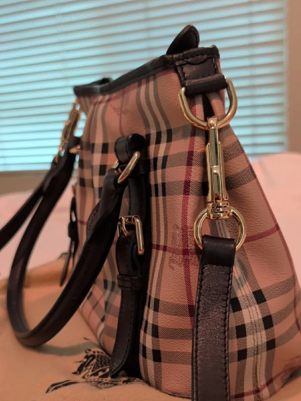 Burberry classic plaid